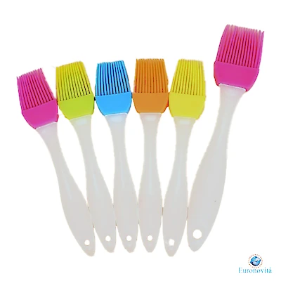Foto di PENNELLI SILICONE PICCOLI 16GR 20,5X4X1.3